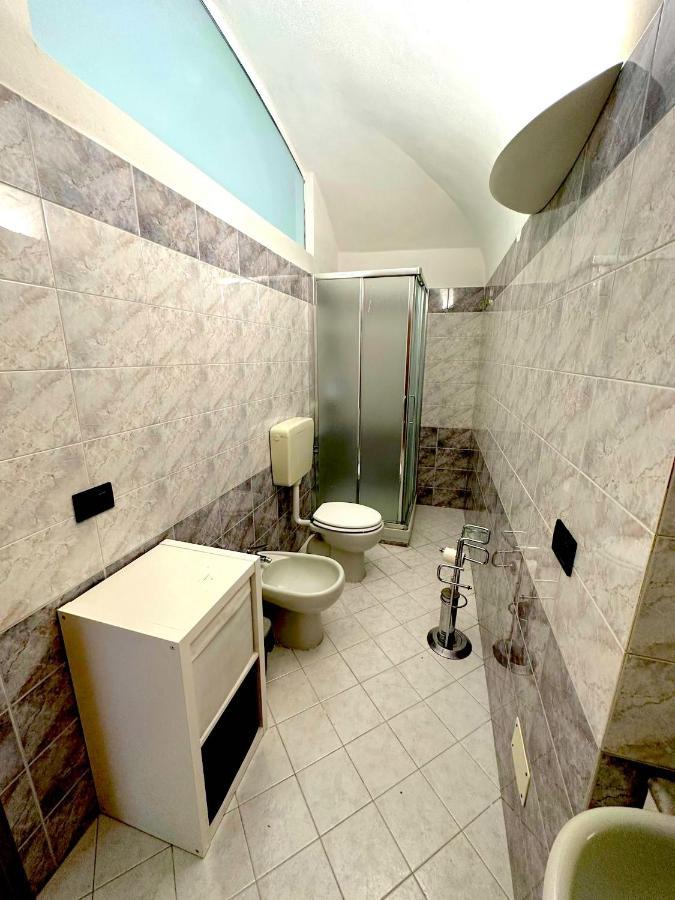 Appartamento In Centro Storico "La Casa Di Cri" Asti Ngoại thất bức ảnh