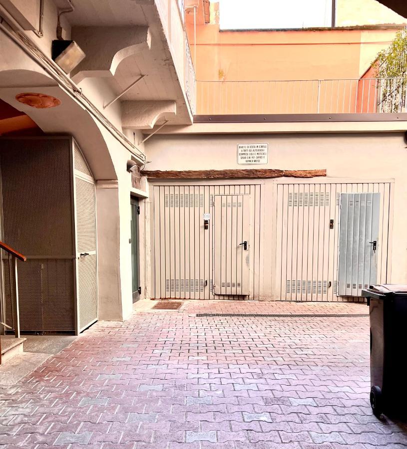 Appartamento In Centro Storico "La Casa Di Cri" Asti Ngoại thất bức ảnh